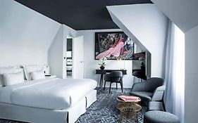 Le General Hotel